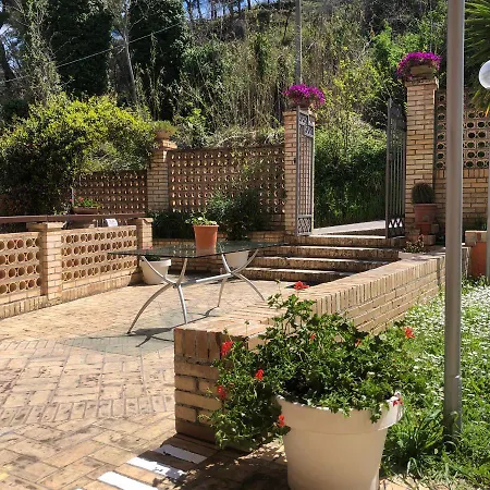 בית כפרי Paradiso